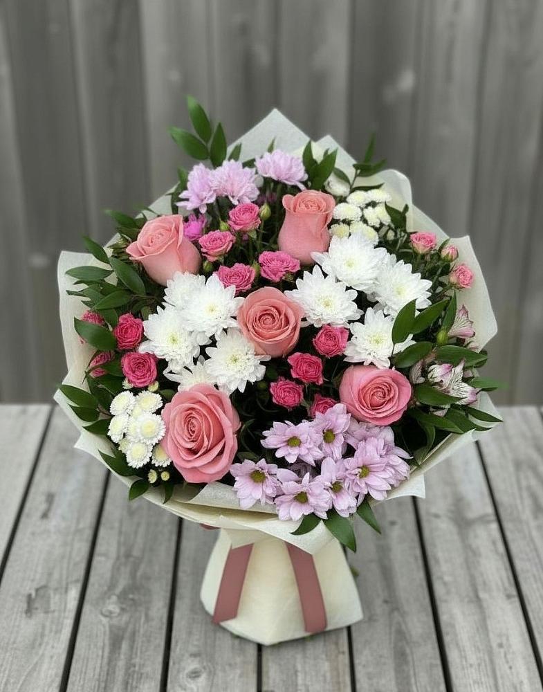 Букет цветов из: Альстромерии, Гвоздики, Розы и Хризантемы в Нерехте