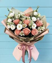 Букет цветов из:  Розы, Альстромерии и Лизиантусы в Нерехте