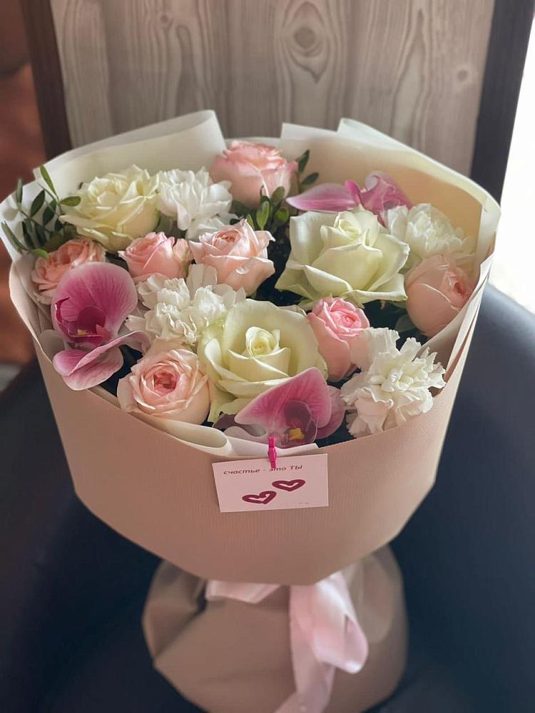 Букет цветов из: Орхидеи, Розы и Гвоздики в Нерехте