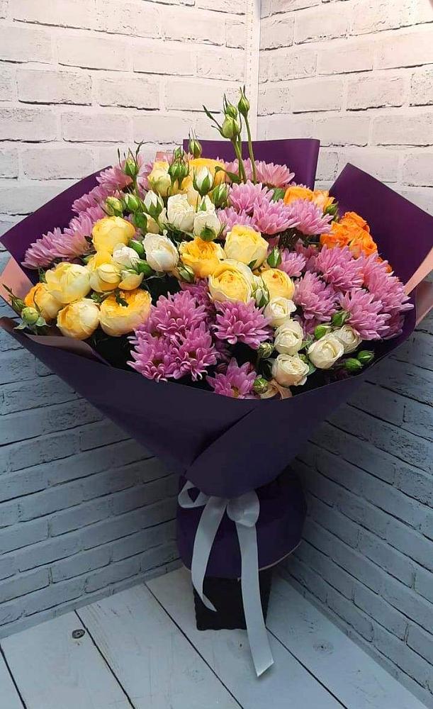 Букет цветов из: Хризантемы и Розы в Нерехте