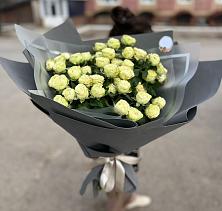 Букет Белые кустовые розы Солинеро в Нерехте