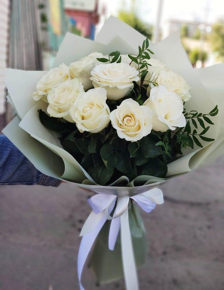 Букет Белые розы Проуд в Нерехте