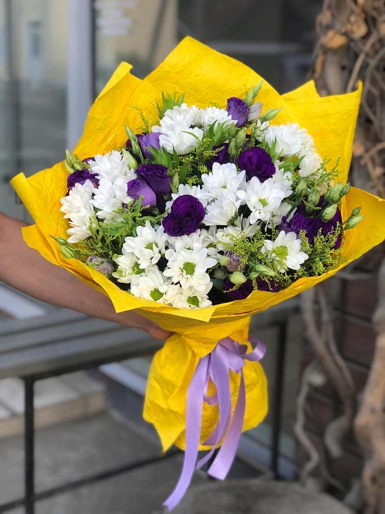 Букет цветов из: Ирисы, Хризантемы и Ромашки в Нерехте