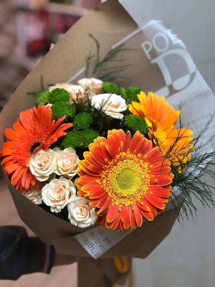 Букет цветов из: Герберы, Хризантемы и Розы в Нерехте