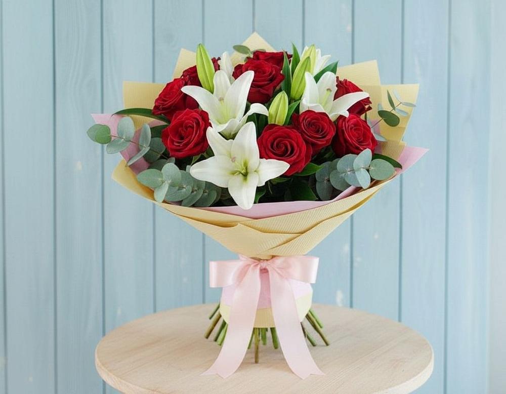Букет цветов из: Лилии и Розы в Нерехте